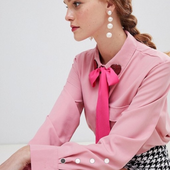 Sister Jane Tops - Sister Jane blouse with pussybow and heart collar